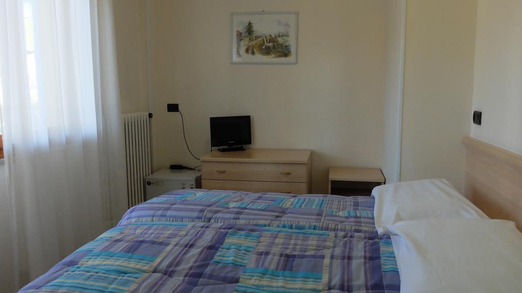 Hotel Dependance Montecatini Terme Ruang foto