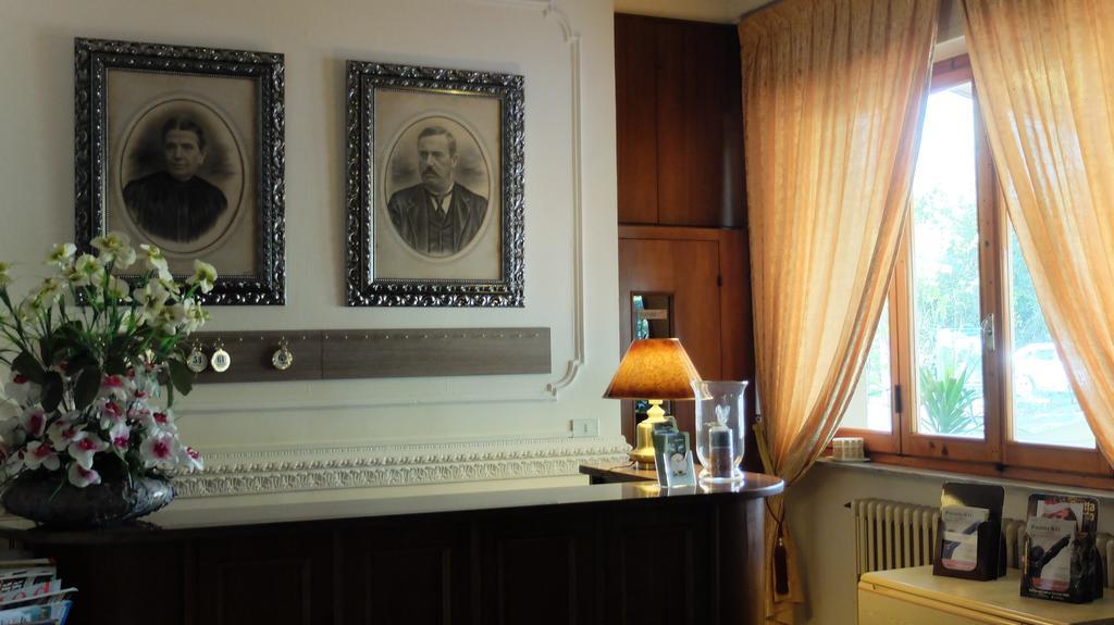 Hotel Dependance Montecatini Terme Bagian luar foto