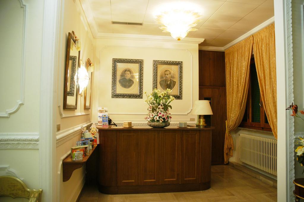 Hotel Dependance Montecatini Terme Bagian luar foto