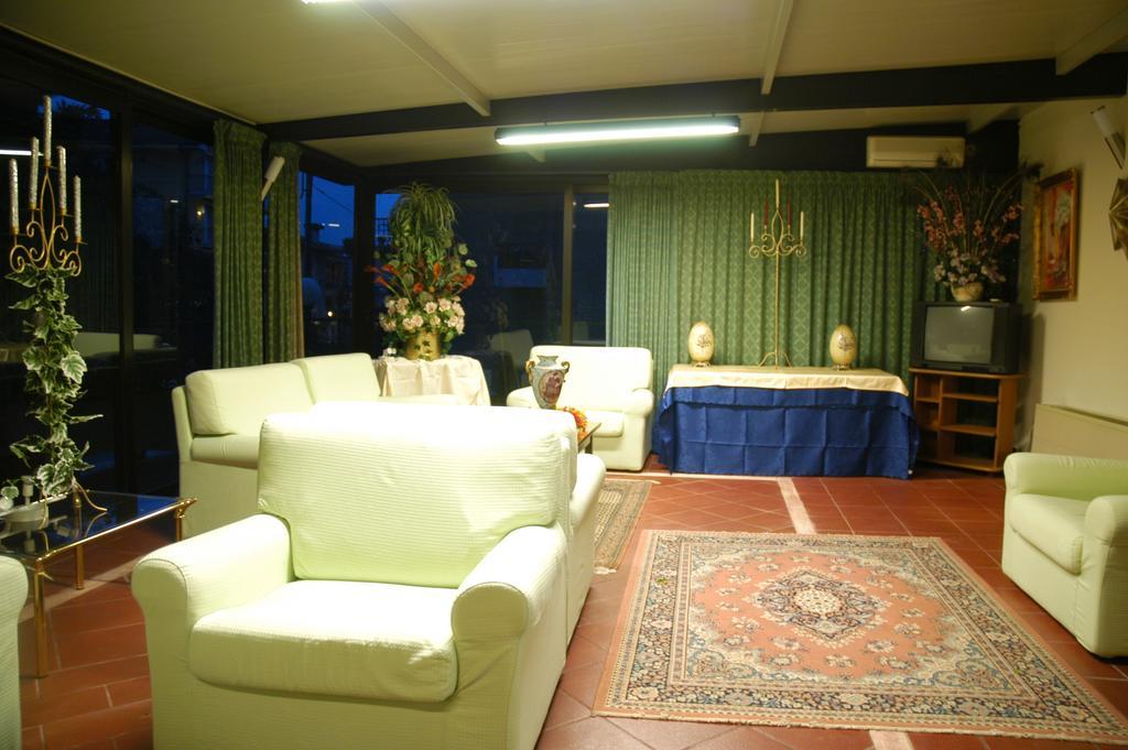Hotel Dependance Montecatini Terme Bagian luar foto