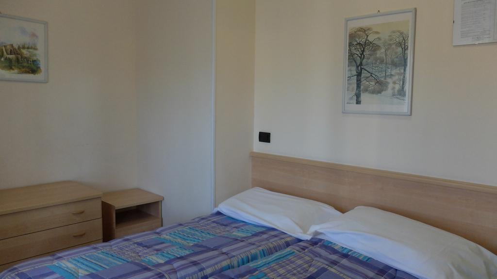 Hotel Dependance Montecatini Terme Ruang foto